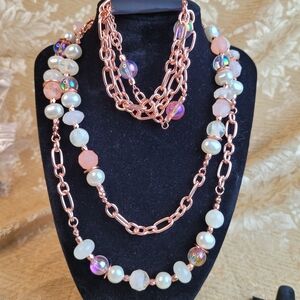 Paparazzi Rose Gold and Pearl Necklace Set